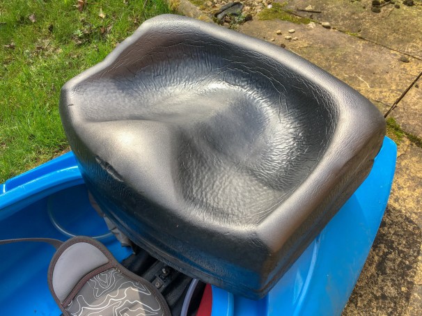 The-Gui-Gui-Prod-seat